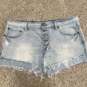 Free People Women's Light Blue Ripped Mid Rise Denim Shorts Sz 28